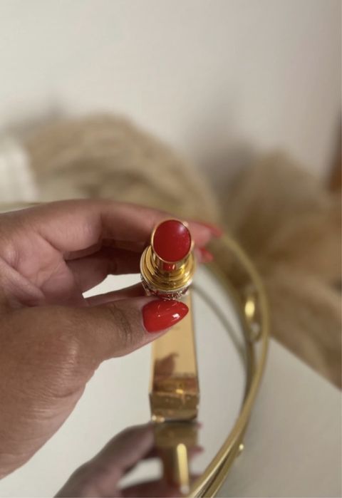 Batom Ysl rouge volupté shine