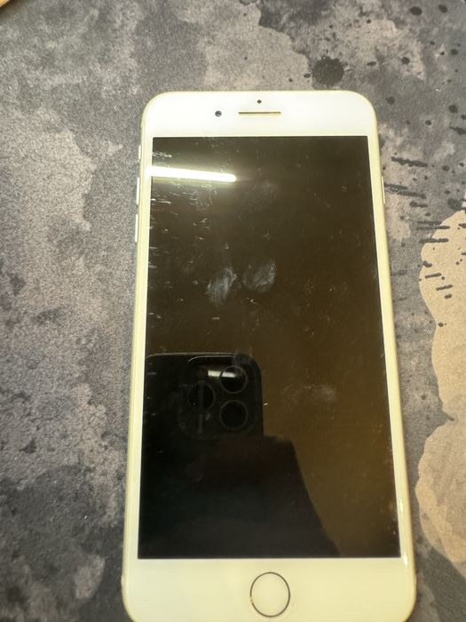 Iphone 8 plus.