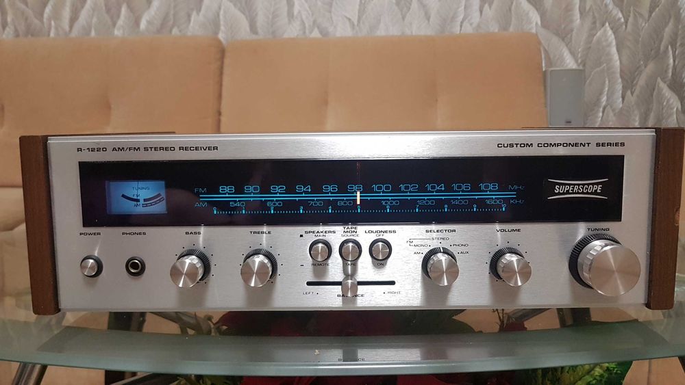 Усилитель/ресивер Superscope/Marantz/R-1220 stereo made in USA/TAIWAN
