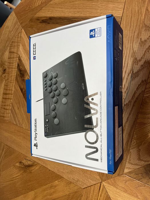 Kontroler Hori Nolva Hitbox PS5/PS4/PC nowy, paragon 24msc gw!
