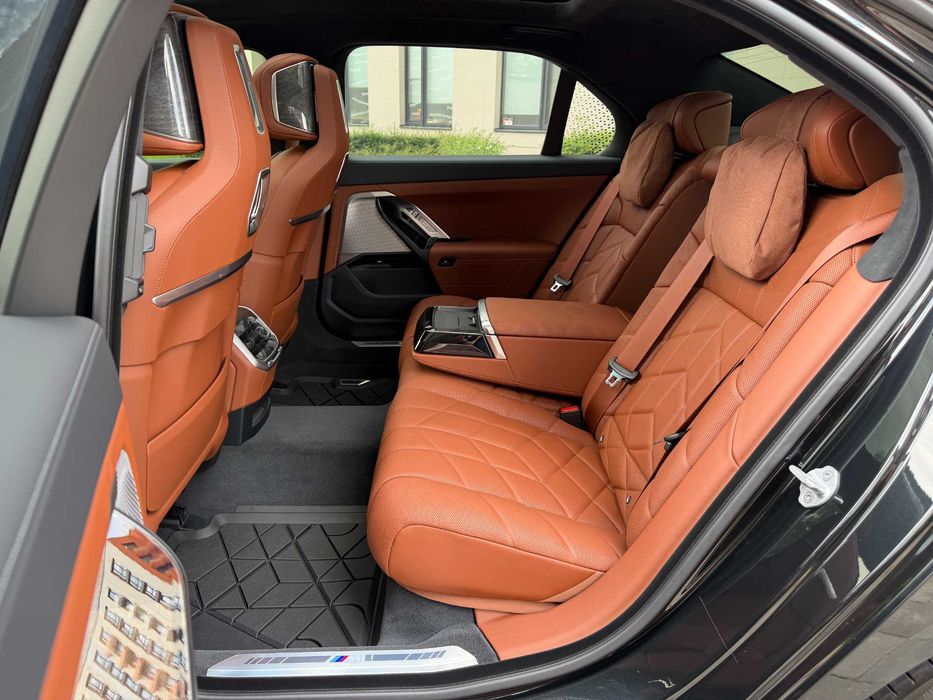 BMW 7 Series 2025 VIN WBA21EJ000CV85143 фото оголошення 17 з 24
