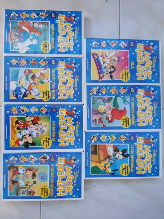 Livros e cassetes - Disney's Magic English