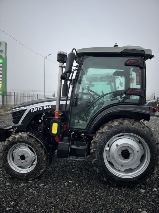 EUROFENG 554LUX     Трактора ДМТЗ всі моделі  в наявності