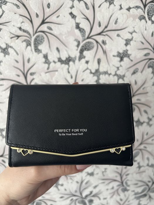 Чорний гаманець, еко-шкіра