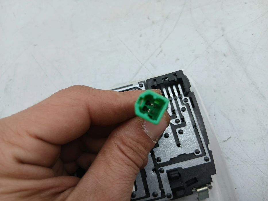 Plafonier frente FIAT 500L (351_, 352_)