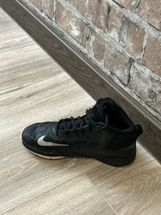 Кросівки якісні левіс