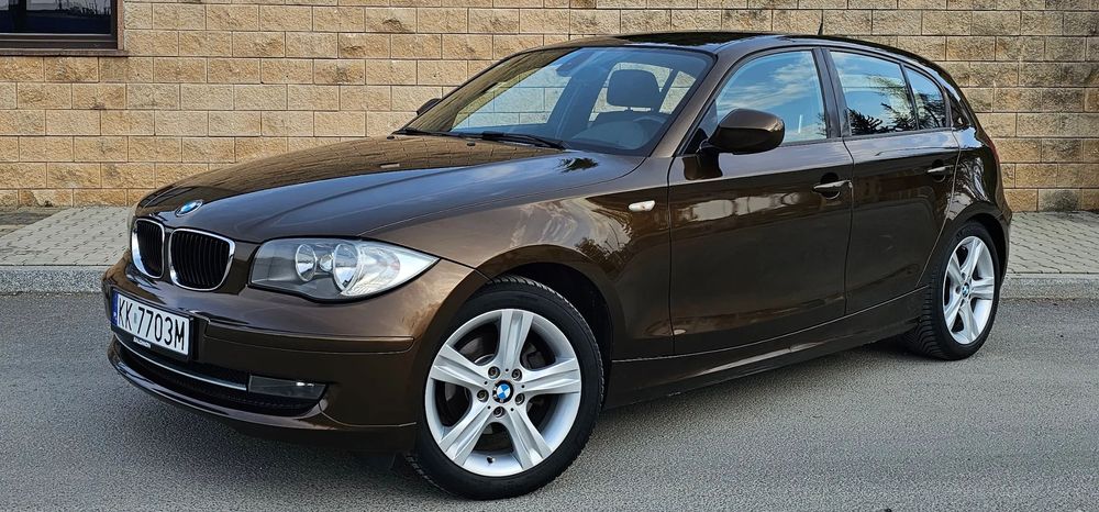 BMW Seria 1 2.0(143KM) 118i 2009r 110000Km Nowy Rozrząd  Oryginał Bezwypadkowy Hak