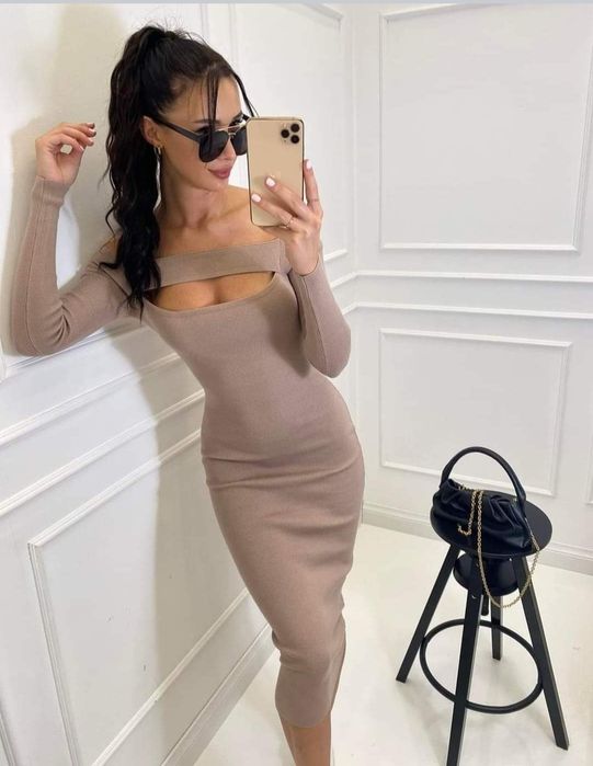 Sukienka sweterkowa midi beż