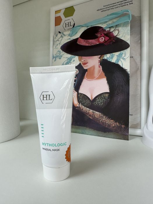 Продаж офіційної косметики бренду Holy land