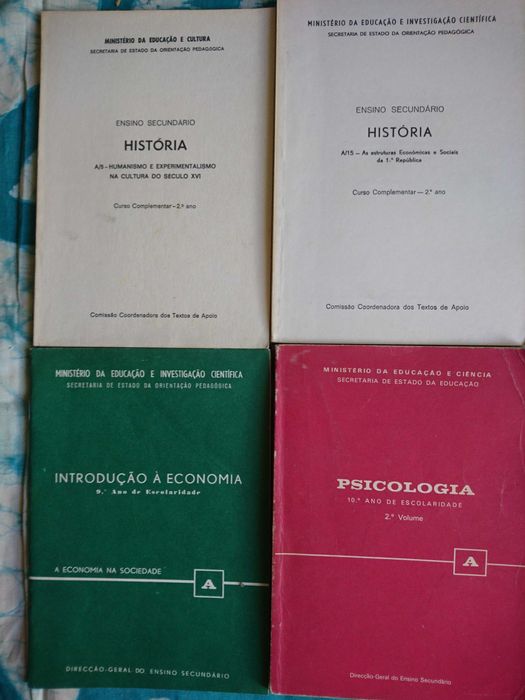 18 Livros Escolares/Dicionários Inglês Português, a Partir de