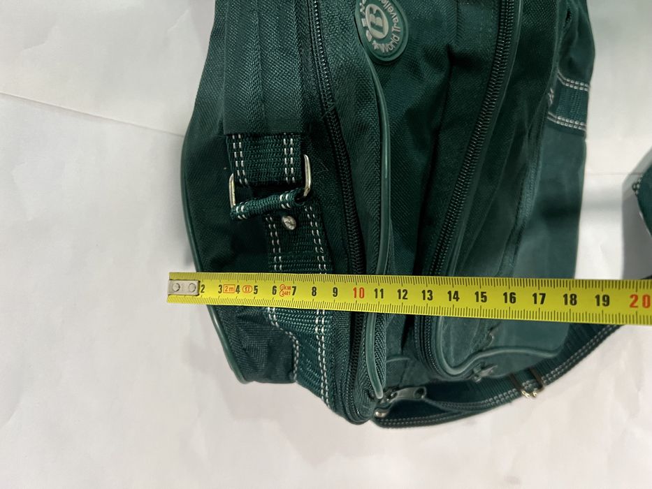 Saco de transporte verde com tira colo