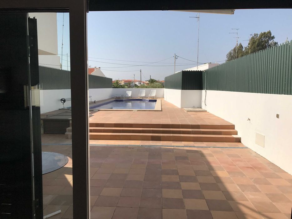 Altura T3, primeira linha de praia com piscina