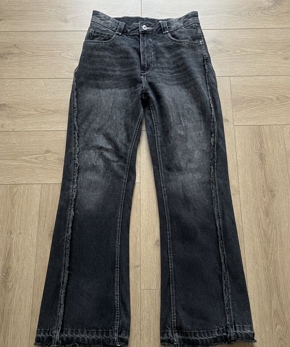 дві пари flared jeans bershka,zara та худі play