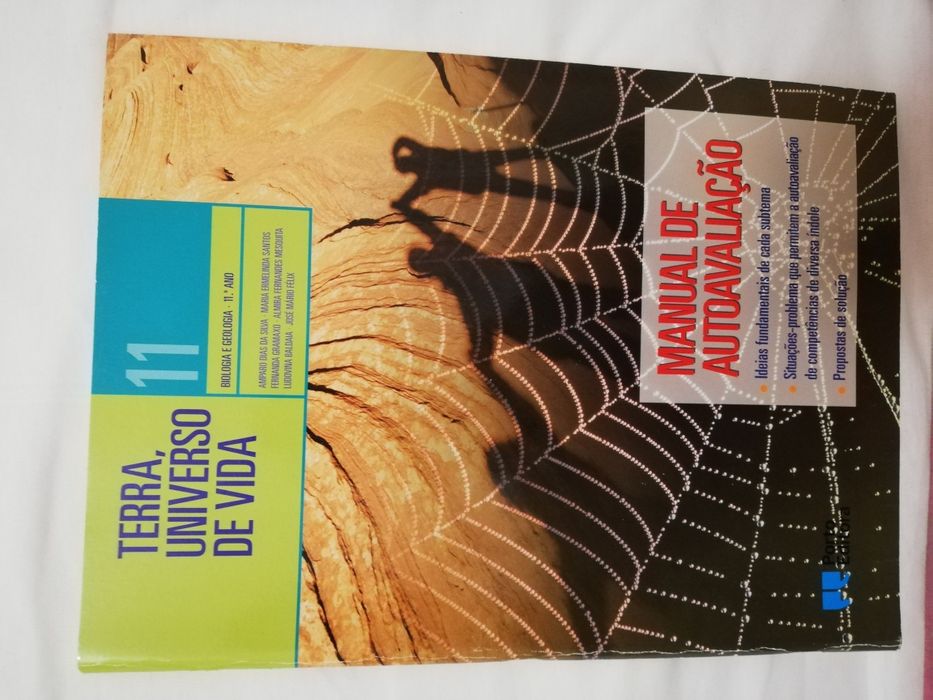 Manuais 2partes +Cad. de Atividades de biologia e geologia 11°ano