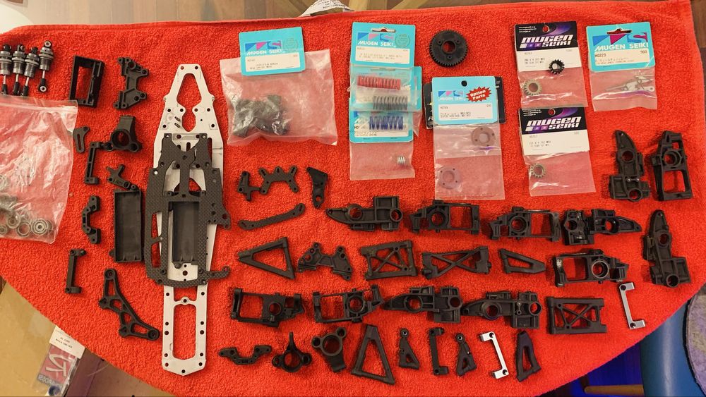 Mugen mrx4-x com motor novarossi