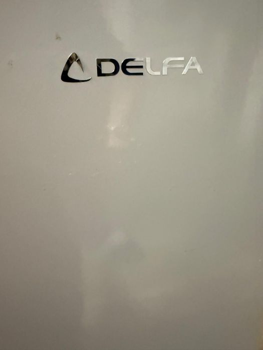Морозильна камера Delfa DCF-198 (203 л)