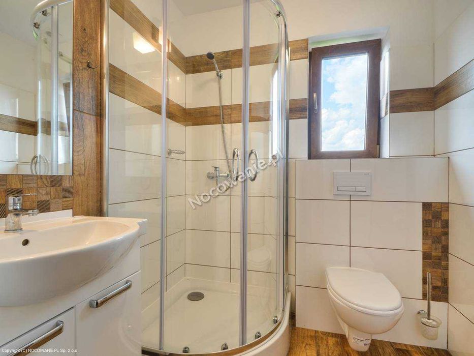 Noclegi Twardorzeczka, z łazienkami i aneksami kuchennymi