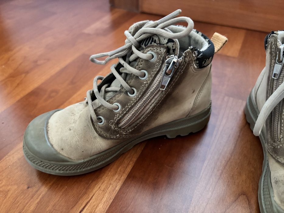 Botas para criança com fecho zip (Tamanho 29)