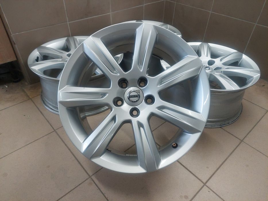 Оригінальні легкосплавні диски Volvo Вольво R17 5×108