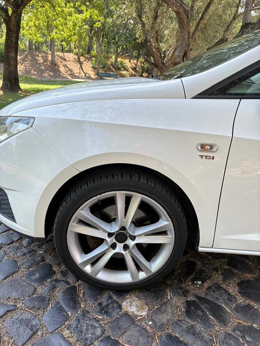 Seat Ibiza 1.6 TDI - Versão 25 anos
