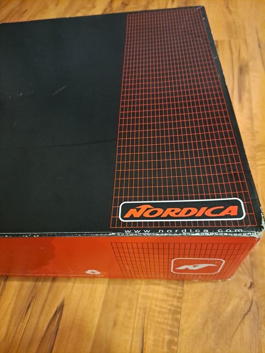 Buty narciarskie dziecięce Nordica rozm. 240