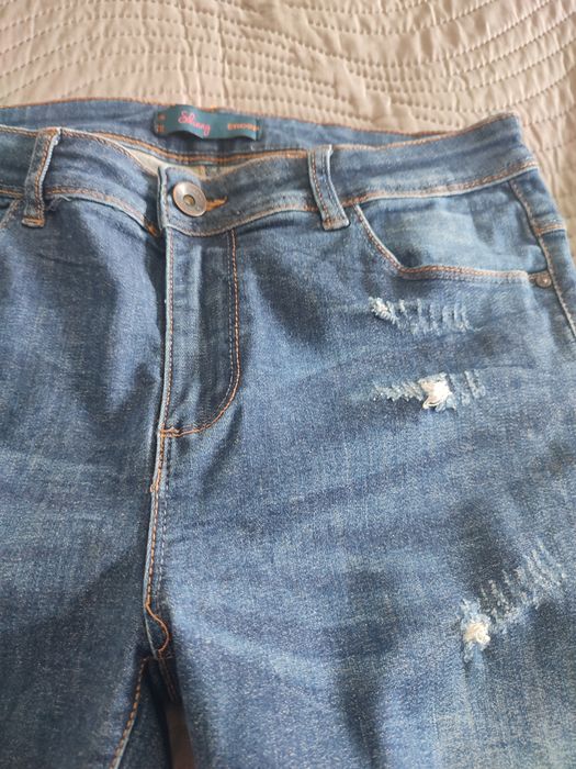 Skinny Cropp dla bardzo szczupłej nastolatki