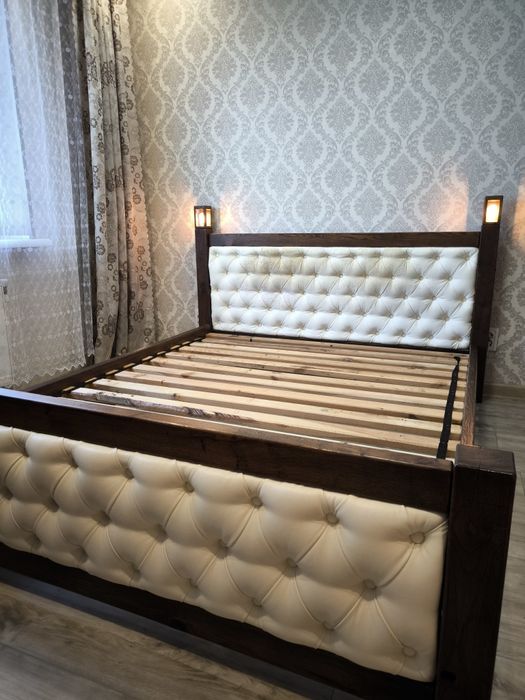 Продам кровать дуб масив