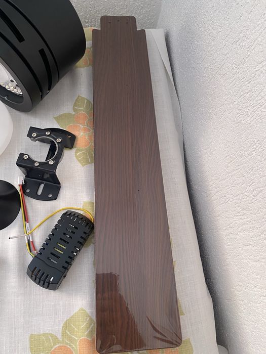 Nowa lampa z wentylatorem sufitowym LED 132cm (Model 52-12015 DC) – komplet