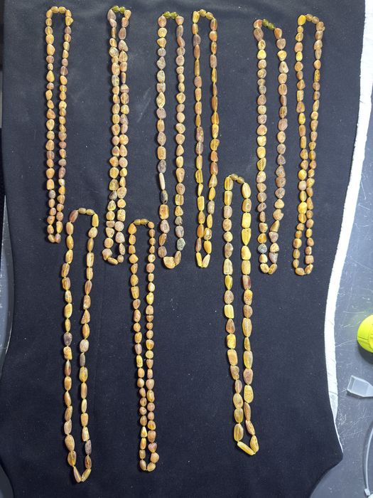 Намисто з натурального бурштина лікувальні