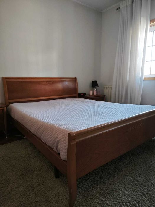 Quarto completo em bom estado