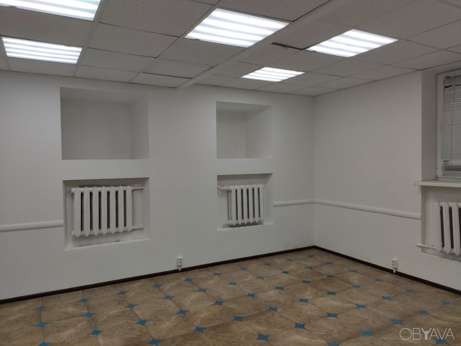 Здається окремий кабінет в Центрі міста