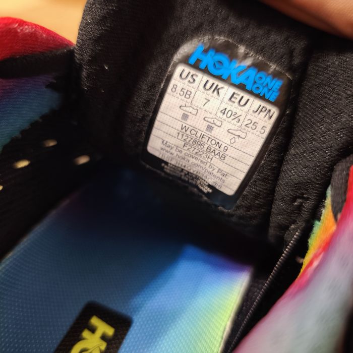 Кросівки для бігу hoka Clifton 9