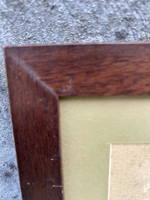 Moldura em madeira exótica