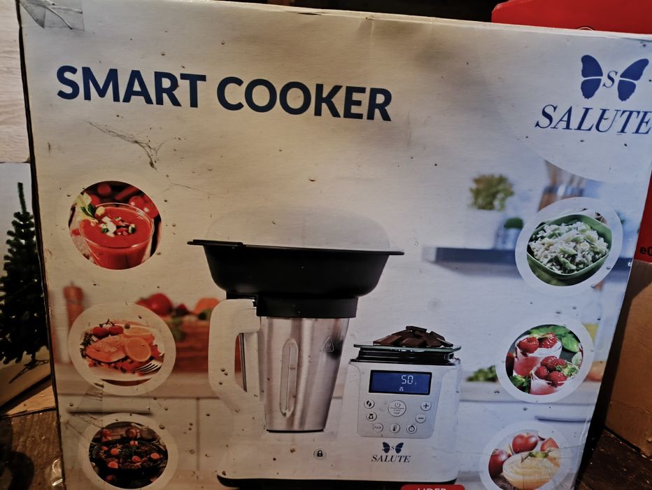 Multi cooker robot kuchenny Salute