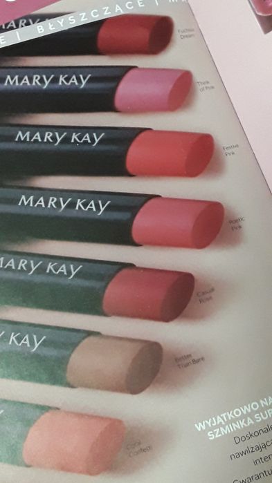 Szminki rozne odcienienie