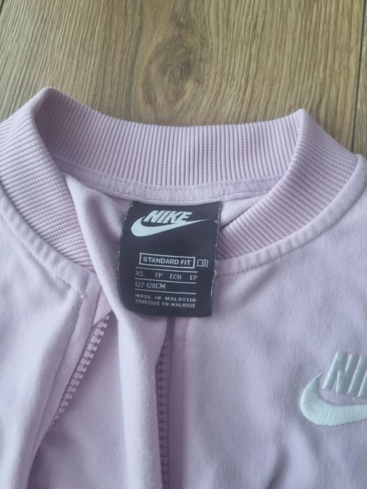 Dres dziewczęcy Nike różowy 122 - 128