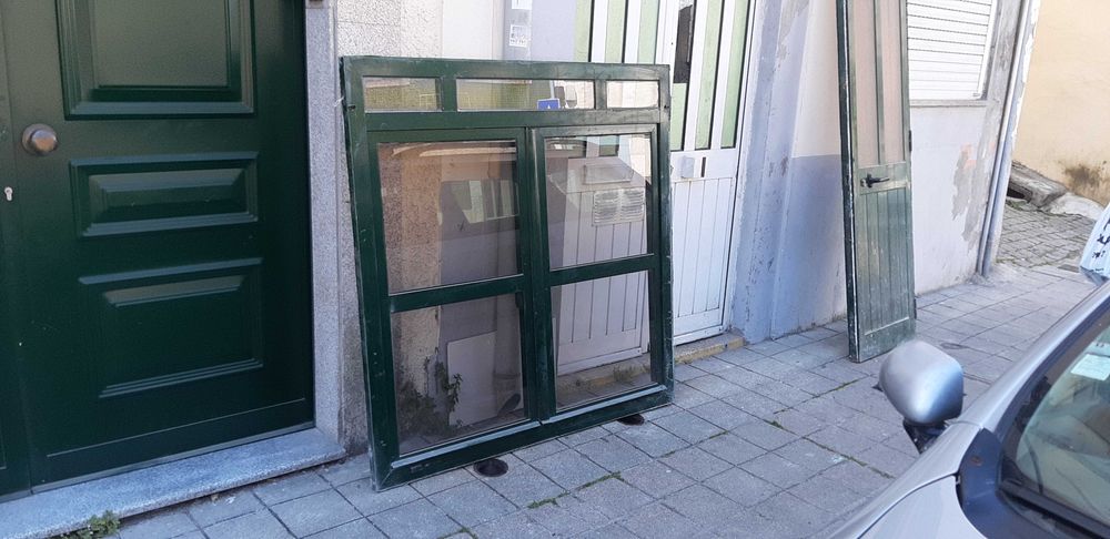 4 janelas de aluminio verde  como novas