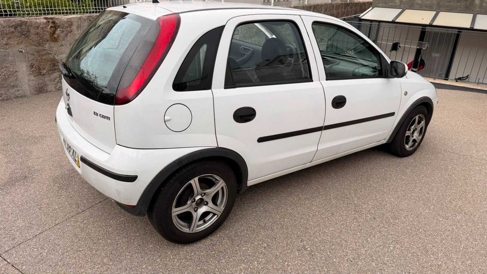 carro Opel Corsa