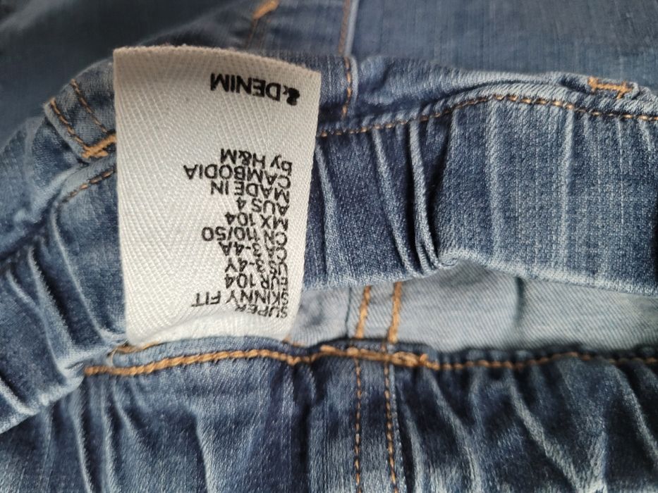 Spodnie dziewczęce 2 pary  r. 104