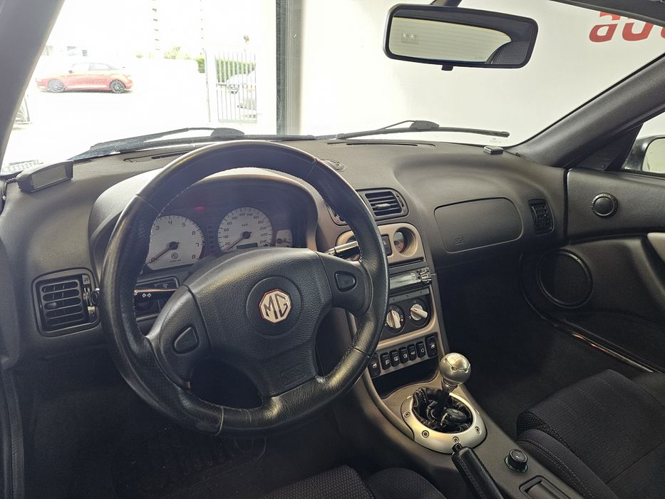 MG TF 1.8 versão 136 full extras