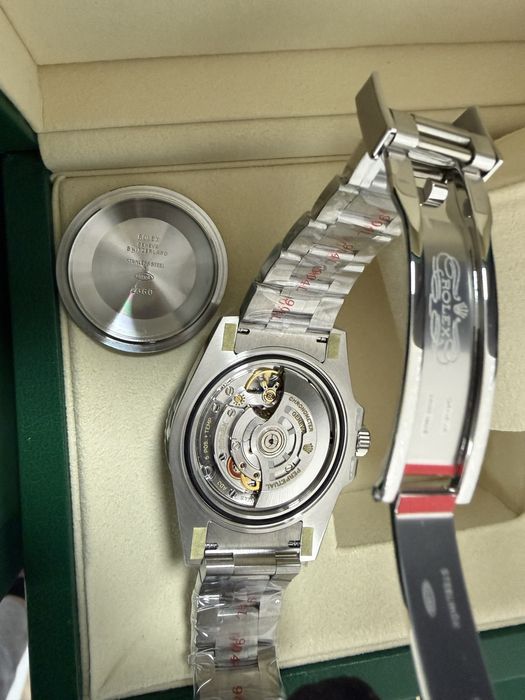 Часы Rolez Submariner 126610LV 41mm Hulk 3235 Clone