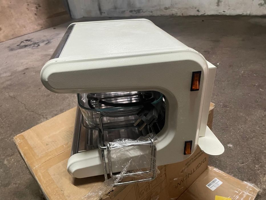 Maquina a aquecer prato profisional