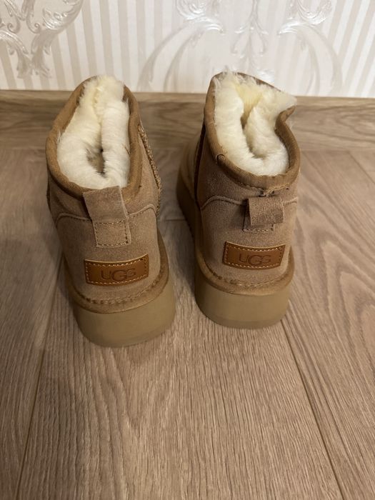 Жіночі Уггі UGG. Нові.Натуральна замша. Розмір 38.