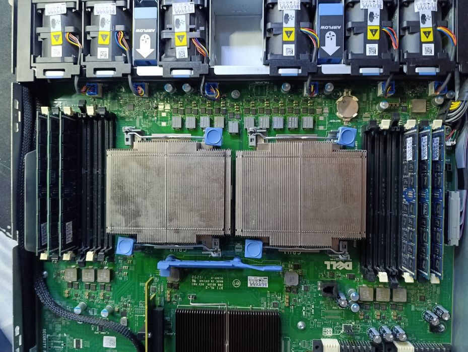 Продам сервер DELL R610