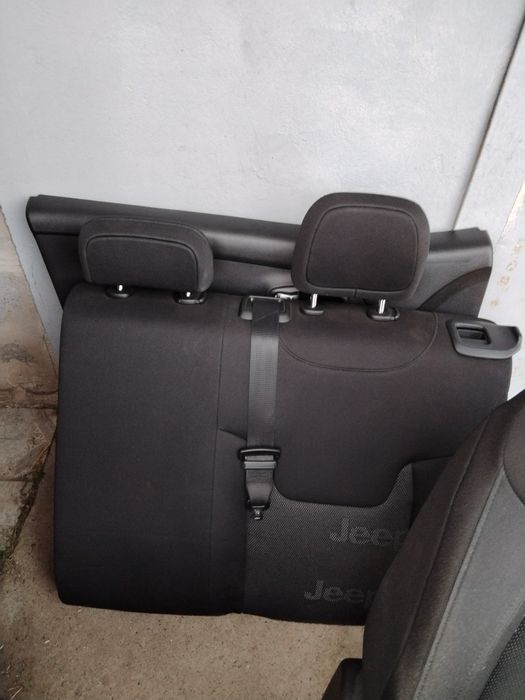 Салон, сиденья Jeep Renegade