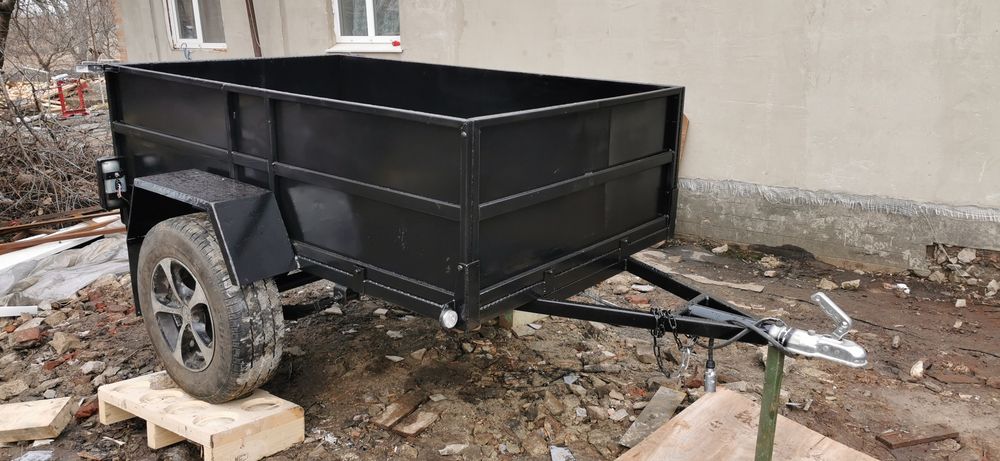 Причеп легковий посилений