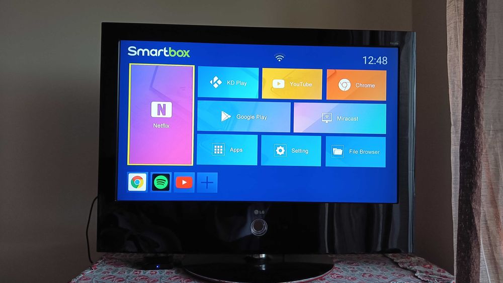 Televisor LCD LG Scarlet (modelo 37LG6000) de 37"