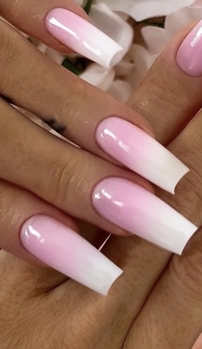 Modelki na paznokcie do poszerzenia portfolio