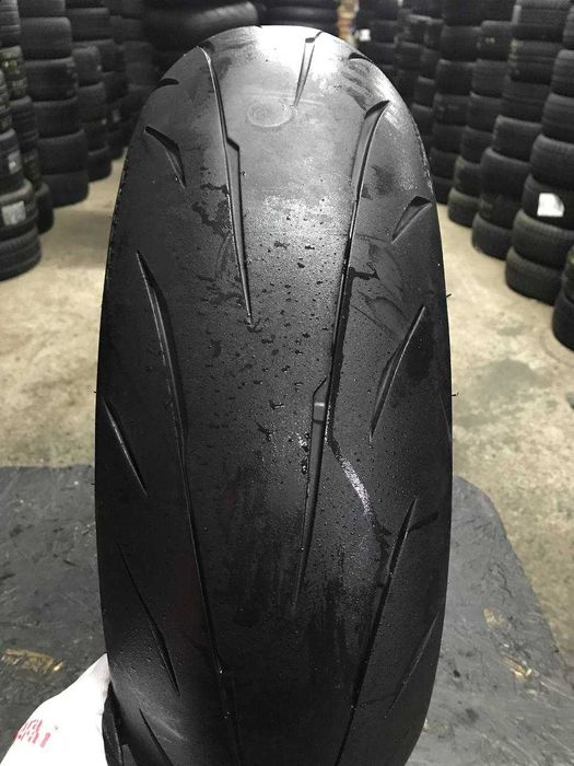 Мото шини б/в 180/55 R17 Dunlop Sportmax Q5A (2590М)