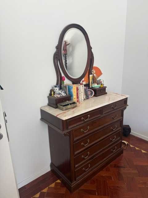 Dresser/ cômoda with real wood and marble